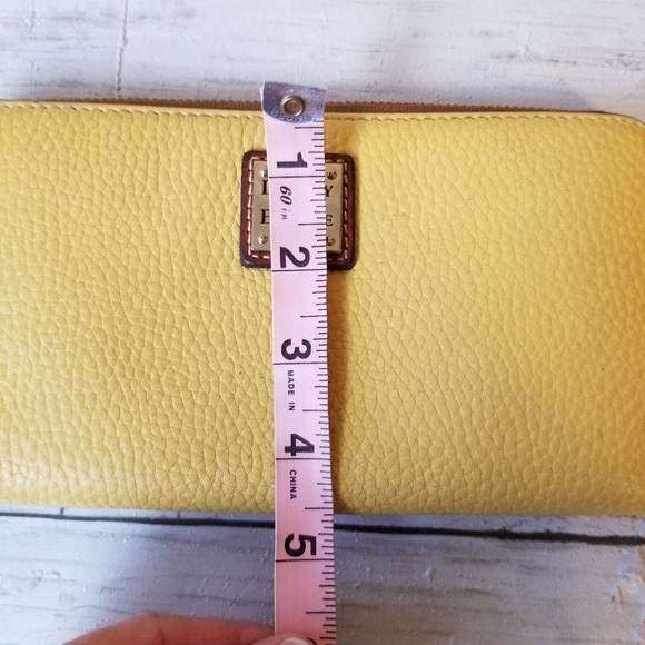 Dooney & Bourke Pebble Grain Leather Large Zip Around Wallet - Picture 9 of 11